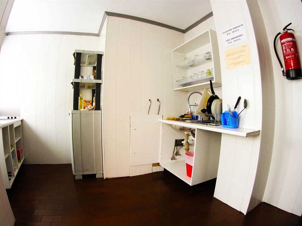 Escapa2 Guest house 2*